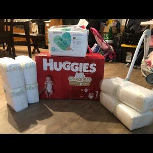 Diapers size 1 (422 count) $60